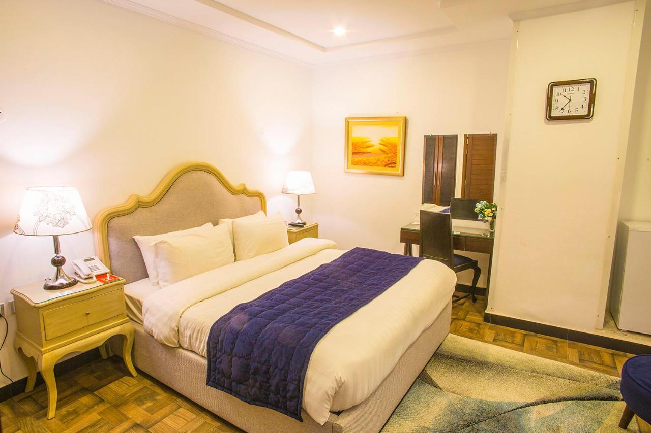 Hotel Oban Lahaur Zewnętrze zdjęcie