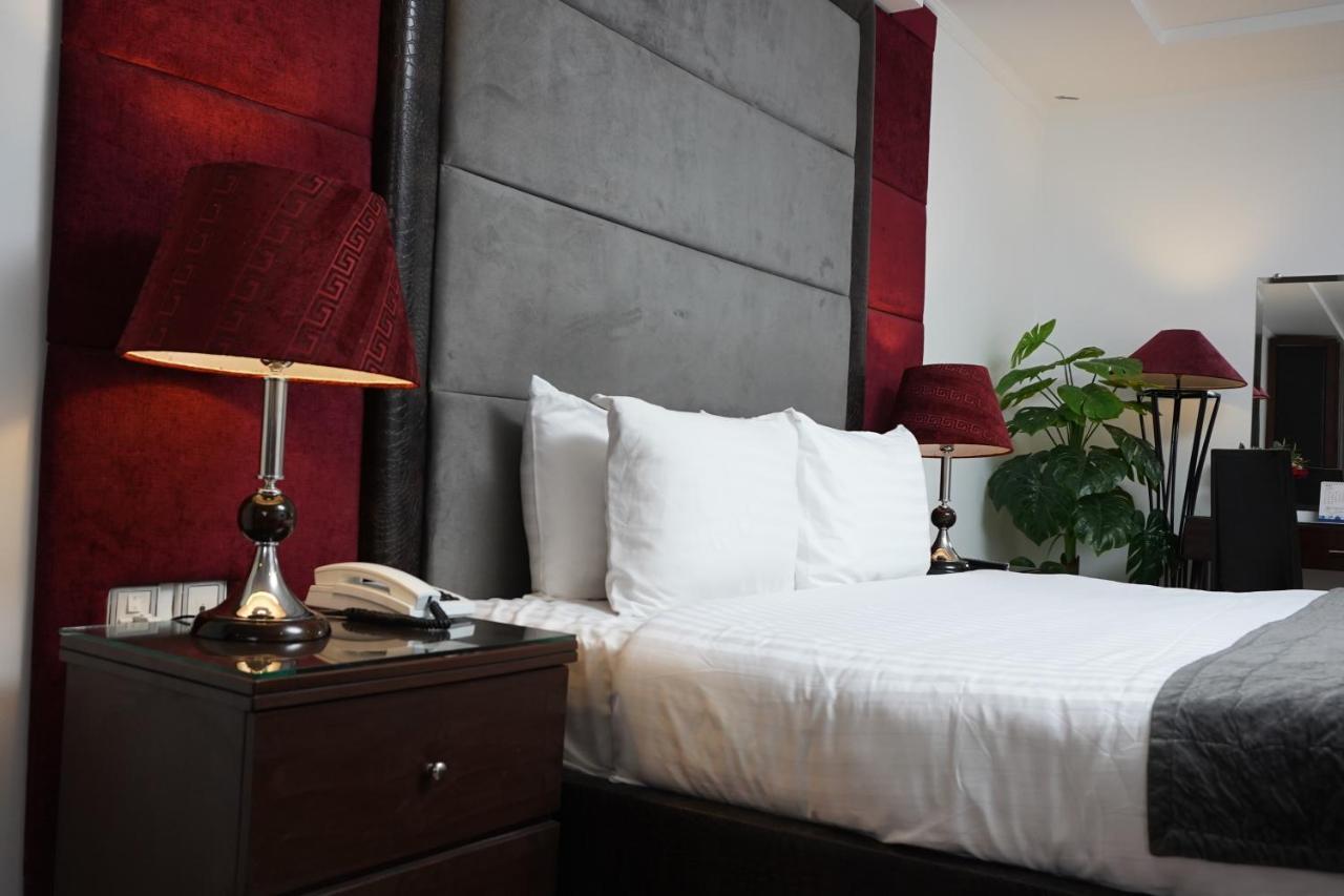 Hotel Oban Lahaur Zewnętrze zdjęcie