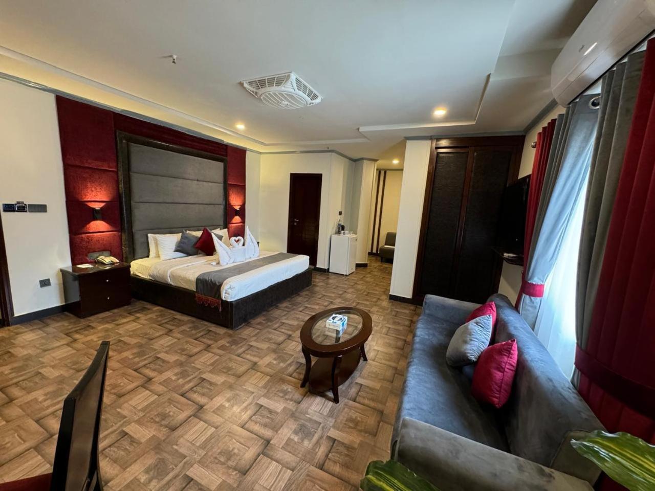 Hotel Oban Lahaur Zewnętrze zdjęcie