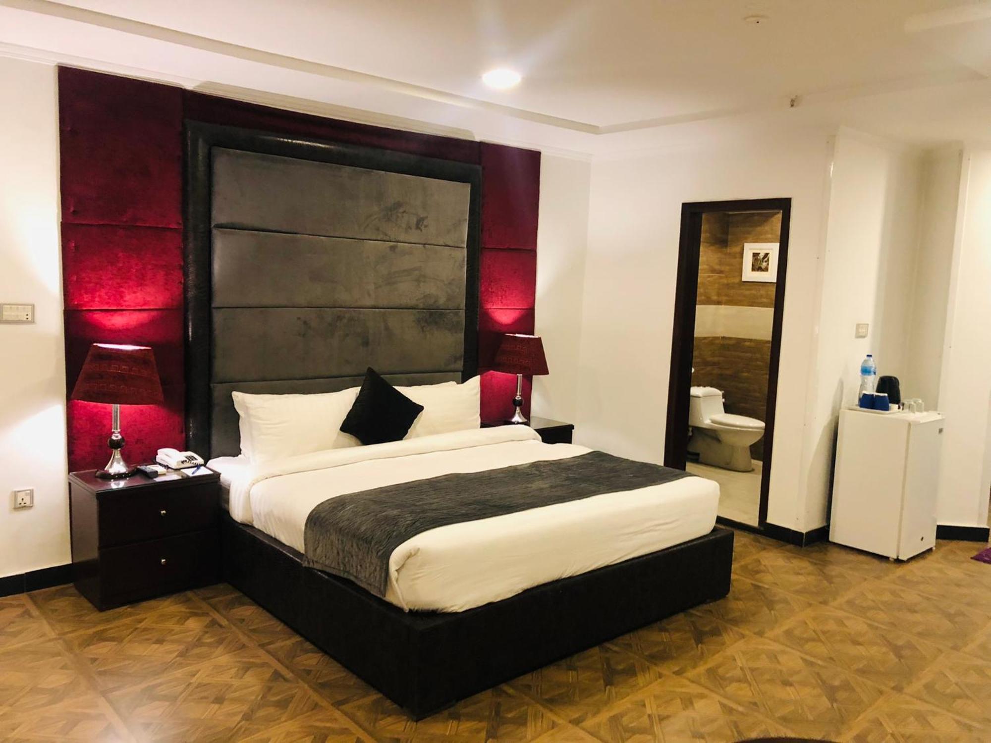 Hotel Oban Lahaur Zewnętrze zdjęcie
